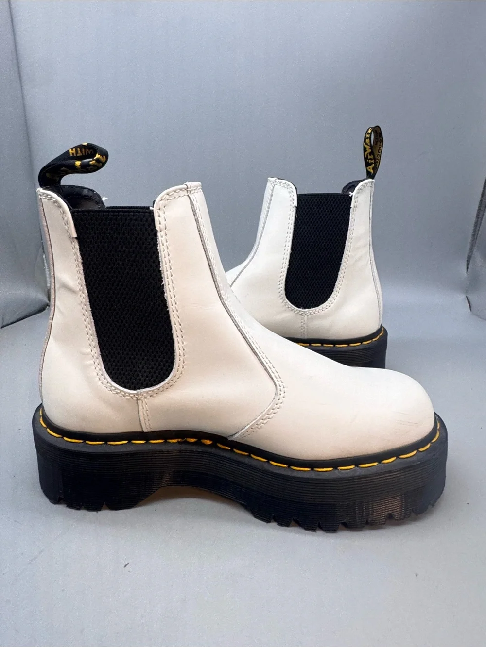 Dr. Martens pre loved
